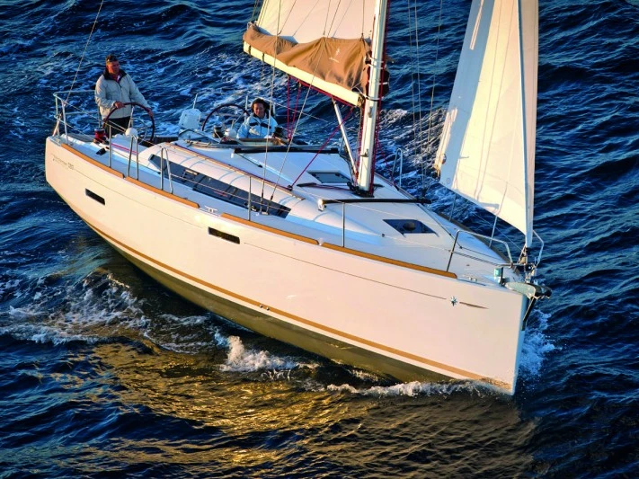 Jeanneau Sun Odyssey 389 da affittare a  Punat
