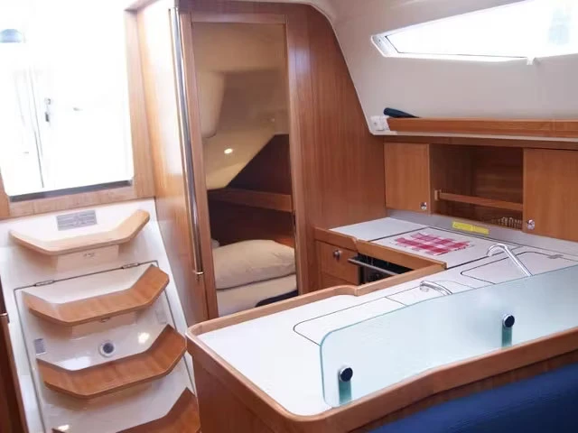Noleggio barche Elan Impression 344 a Punat su Samboat
