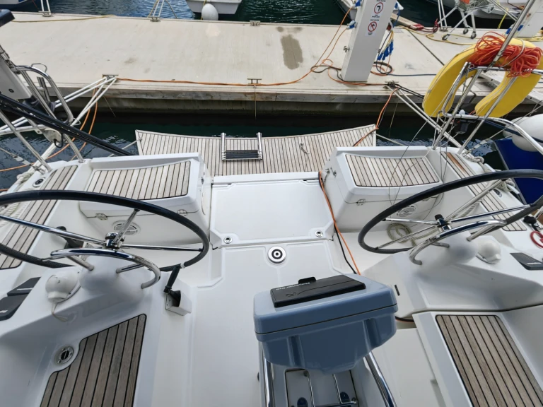 Noleggio Barca a vela con o senza skipper Jeanneau a Punat