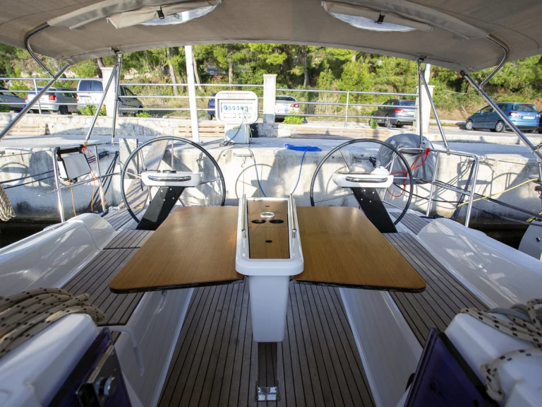Noleggio Barca a vela Dufour con patente nautica