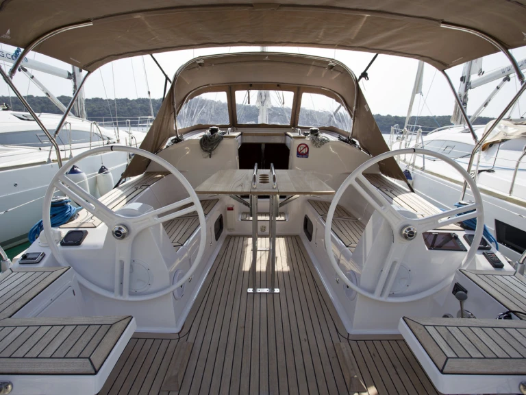 Elan Impression 35 da affittare a  Punat