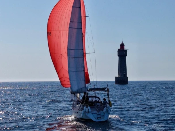 Noleggio Barca a vela Kirie con patente nautica