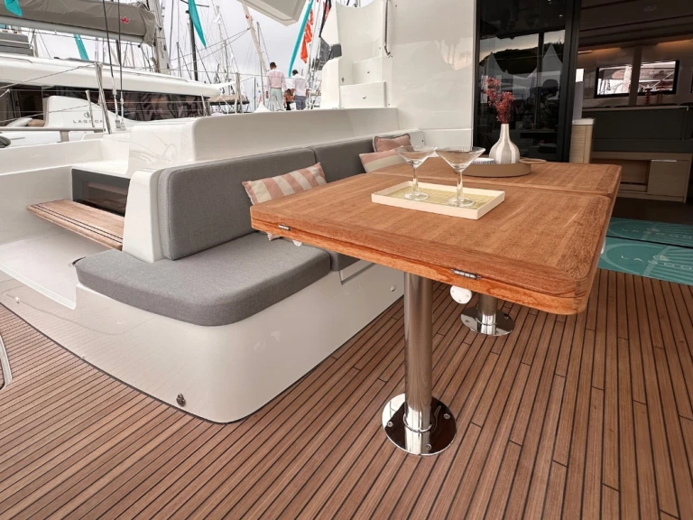 Noleggio barche Spalato economico LAGOON 51 ICONIC