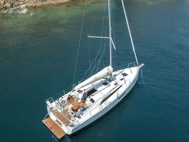 Bénéteau Oceanis 37.1 da affittare a  Göcek