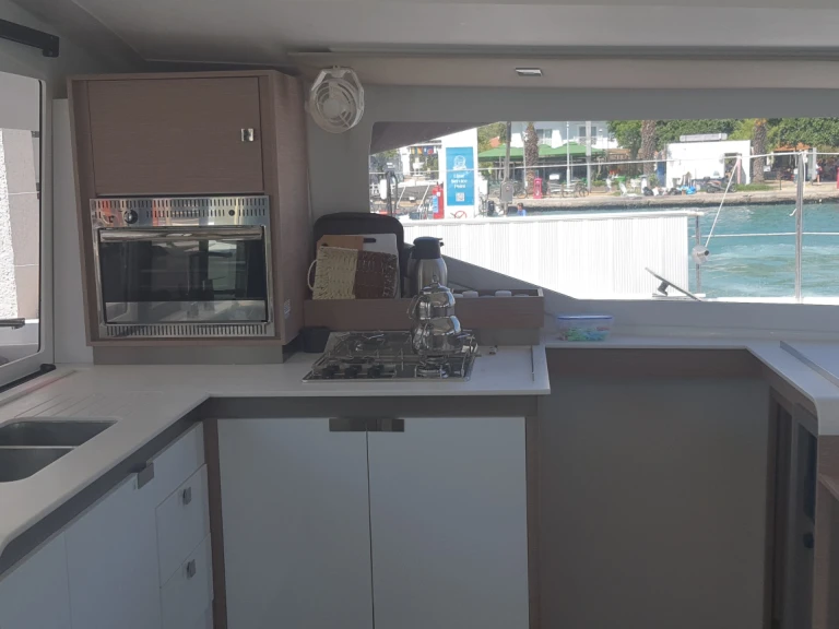 Noleggiare una Fountaine Pajot Isla 40 a Göcek
