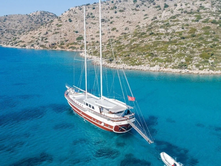 Noleggio Barca a vela  con patente nautica