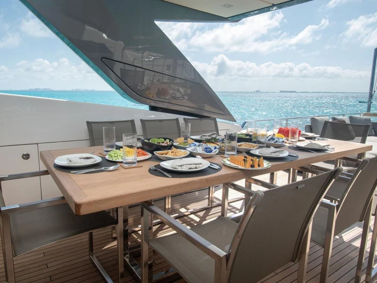 Noleggio Yacht di lusso a Cancún – San Lorenzo San Lorenzo 100