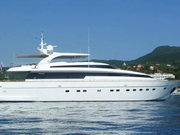 Noleggio Yacht di lusso San Lorenzo con patente nautica