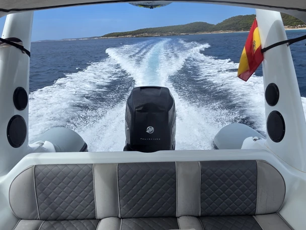 Noleggio a Spagna – Zodiac Valiant su SamBoat