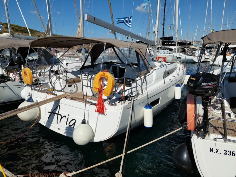 Bénéteau Oceanis 40.1 (3 double and 1 bunk beds) da affittare a  Plataniás