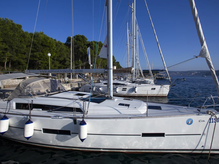 Noleggio Barca a vela con o senza skipper Dufour a Punat