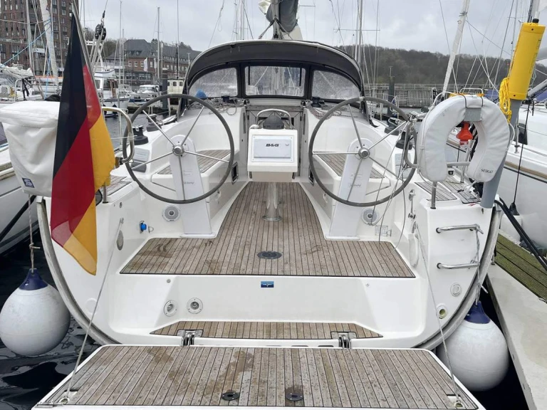 Noleggio Barca a vela Bavaria con patente nautica