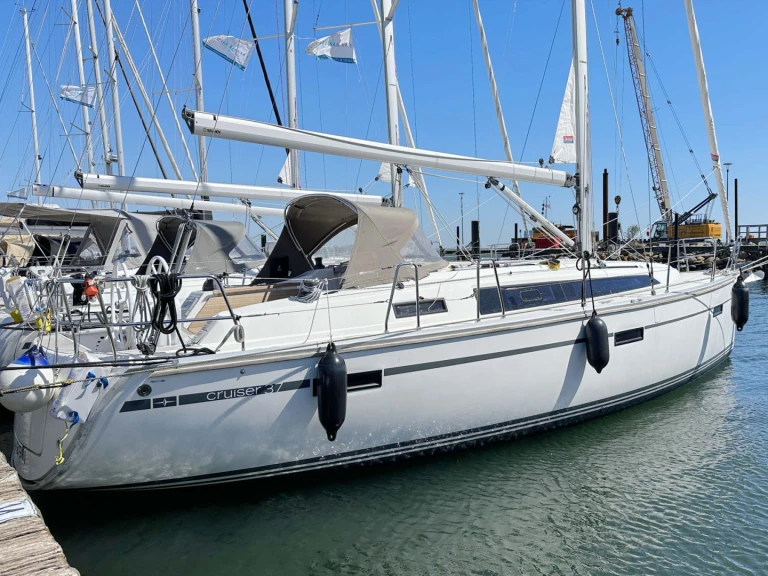 Noleggio Barca a vela Bavaria con patente nautica