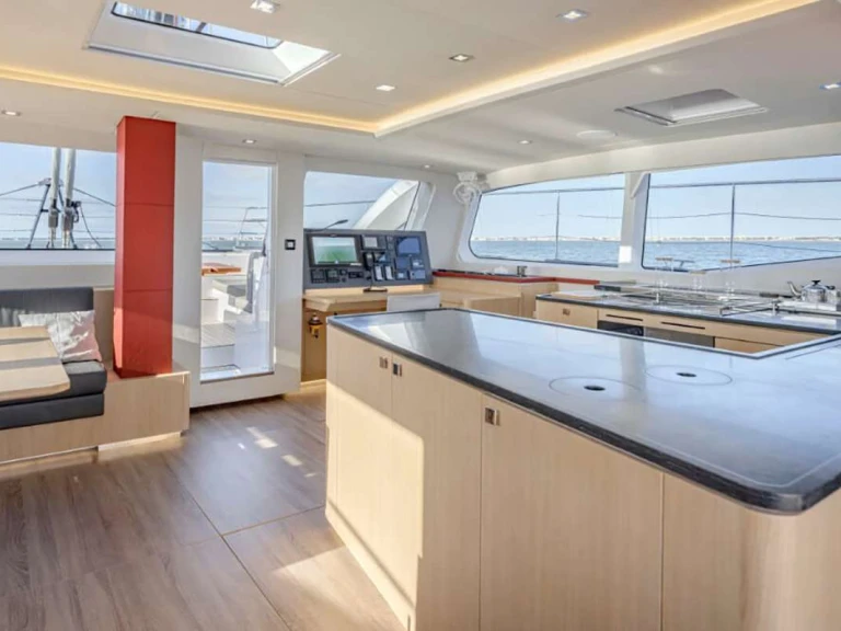 Noleggio a Olbia – Privilege MYMLAN II su SamBoat