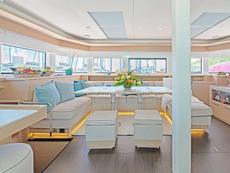 Noleggio Yacht di lusso a Isole Vergini Britanniche – Lagoon RHAPSODY II