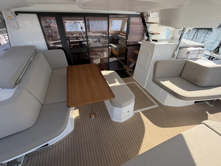 Noleggio barche Fountaine Pajot Fountaine Pajot FP 44 Maestro - 3 cab. a Palma de Maiorca su Samboat