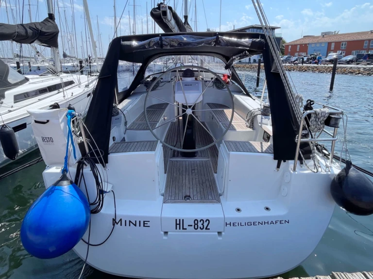 Noleggiare una Hanse Hanse 370 a Heiligenhafen