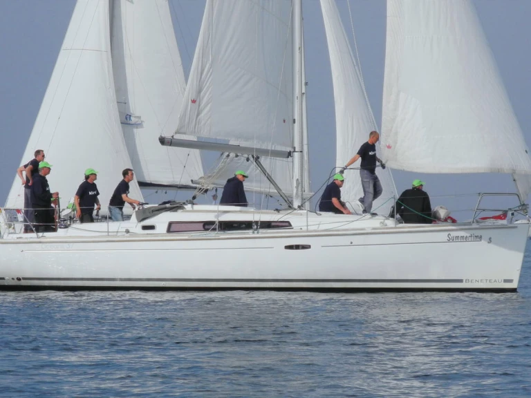 Bénéteau Oceanis 37 da affittare a  Heiligenhafen