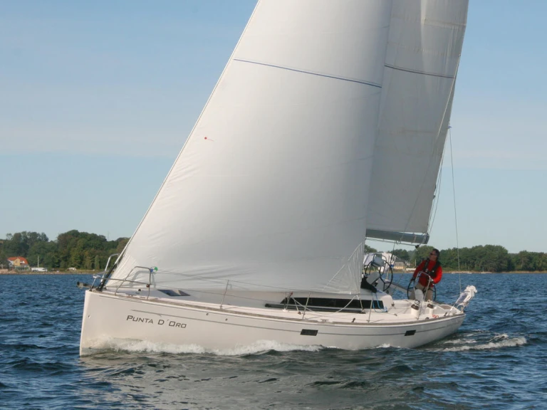 Noleggiare una Salona Salona 38 a Heiligenhafen