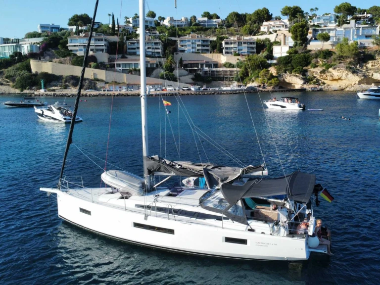 Noleggio Barca a vela Jeanneau con patente nautica