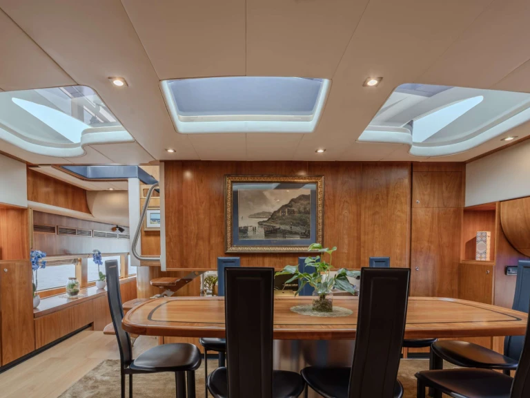 Noleggio Yacht di lusso Conam con patente nautica