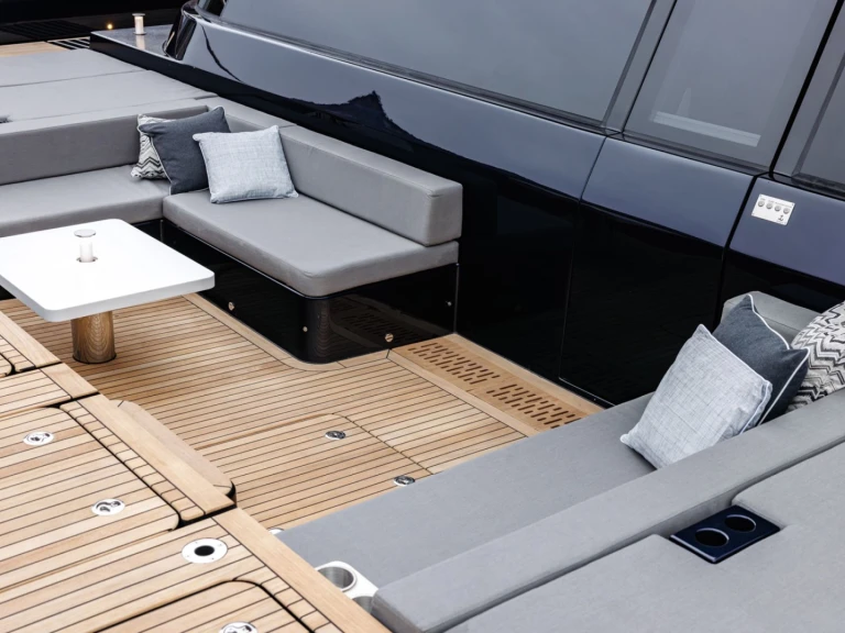 Noleggio Yacht di lusso Sunreef con patente nautica