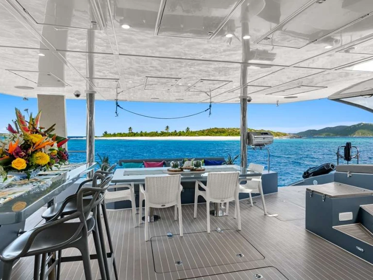 Yacht di lusso a noleggio a Road Town al miglior prezzo