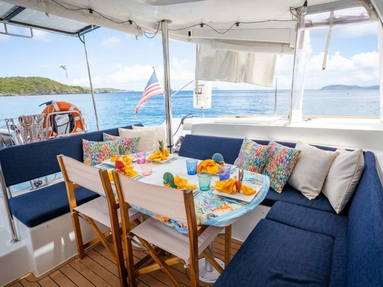 Noleggio Yacht di lusso a Road Town – Lagoon KNOT 5280