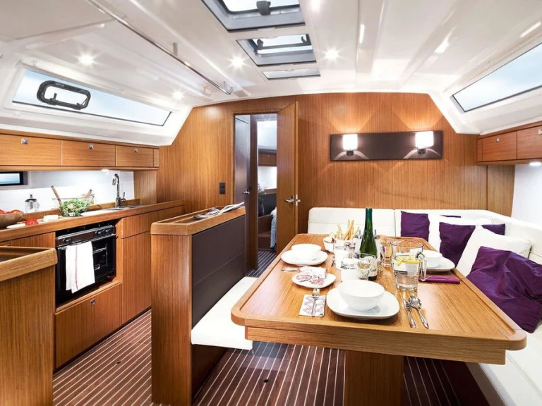 Bavaria Cruiser 46 da affittare a  Gouviá