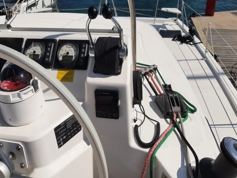 Noleggio Catamarano con o senza skipper Bali a Propriano