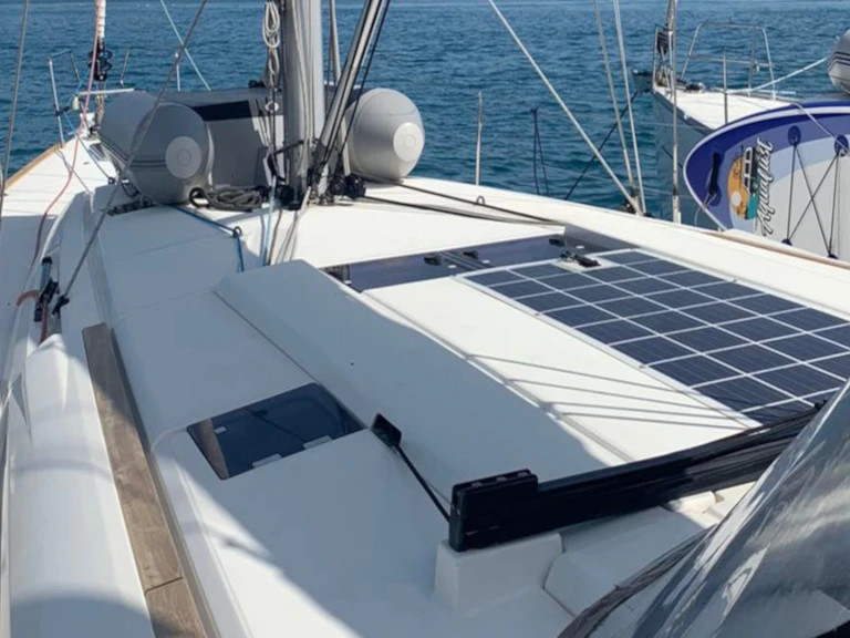 Noleggiare una Jeanneau Sun Odyssey 519 (AC, Gen) a Plataniás
