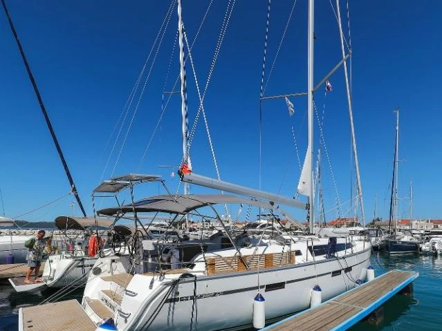 Noleggio a Zara – Bavaria Cruiser 46 su SamBoat
