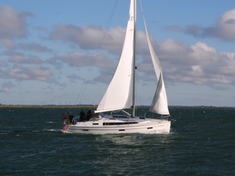 Noleggio Barca a vela a Heiligenhafen – Bavaria Cruiser 37