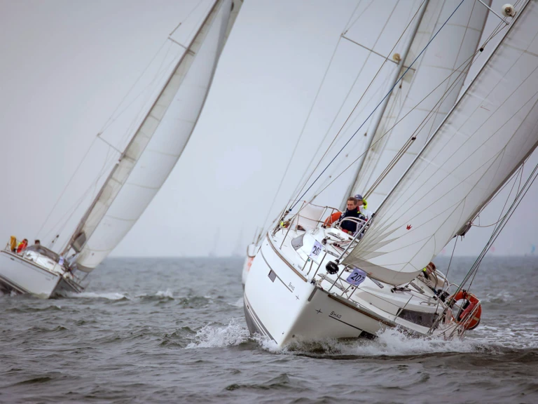 Noleggio Barca a vela Bavaria con patente nautica