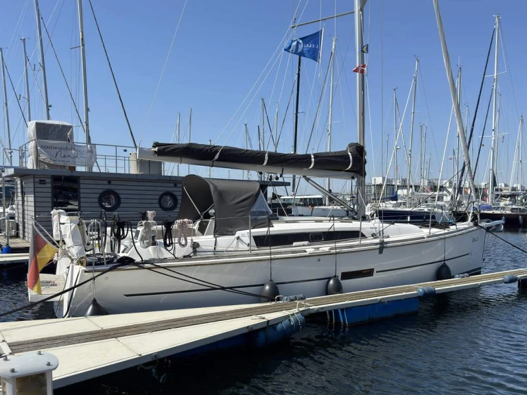 Noleggio Barca a vela Dufour con patente nautica