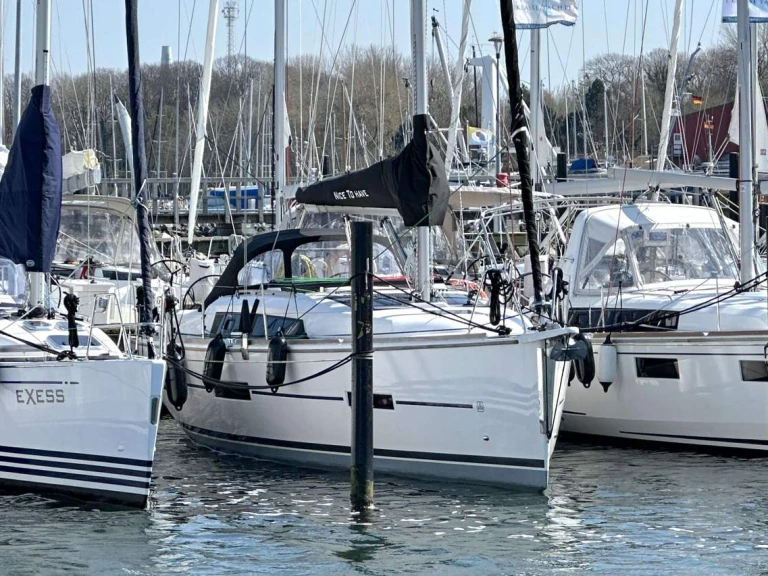 Barca a vela a noleggio a Heiligenhafen al miglior prezzo