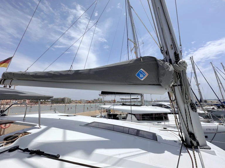 Catamarano a noleggio a Can Pastilla al miglior prezzo
