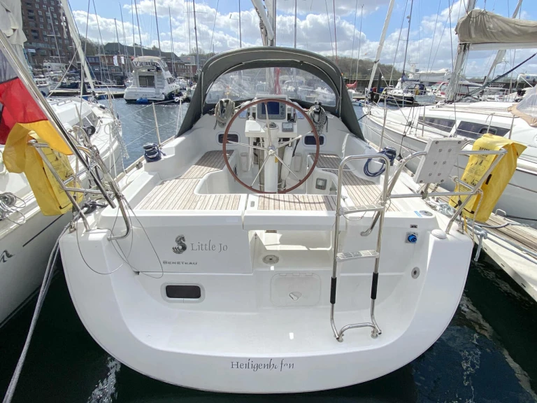 Noleggio barche Bénéteau Oceanis 31 a Flensburg su Samboat