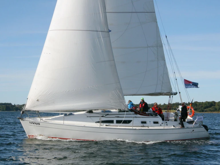 Noleggiare una Jeanneau Sun Fast 37 a Flensburg
