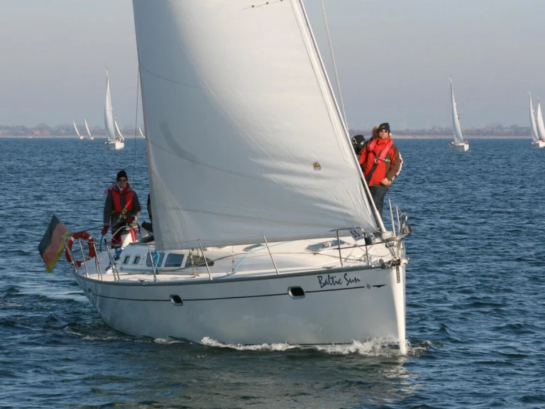 Noleggio Barca a vela Jeanneau con patente nautica