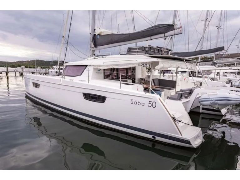 Catamarano a noleggio a Saint George's al miglior prezzo