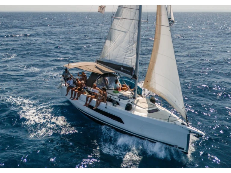 Barca a vela a noleggio a Castellammare del Golfo al miglior prezzo