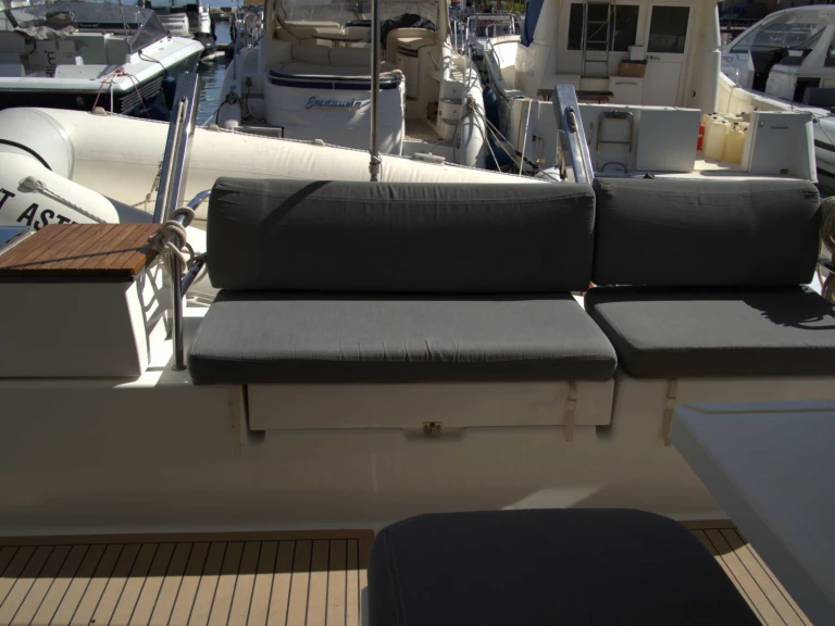 Noleggio barche Fountaine Pajot Fountaine Pajot Astréa 42 (Wm-Ac in dinette-Gen-Sol.Pan) a Castellammare del Golfo su Samboat