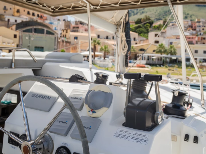 Noleggio a Castellammare del Golfo – Fountaine Pajot Fountaine Pajot Saona 47 (Wm-AC-Gen-Sol.Pan) su SamBoat