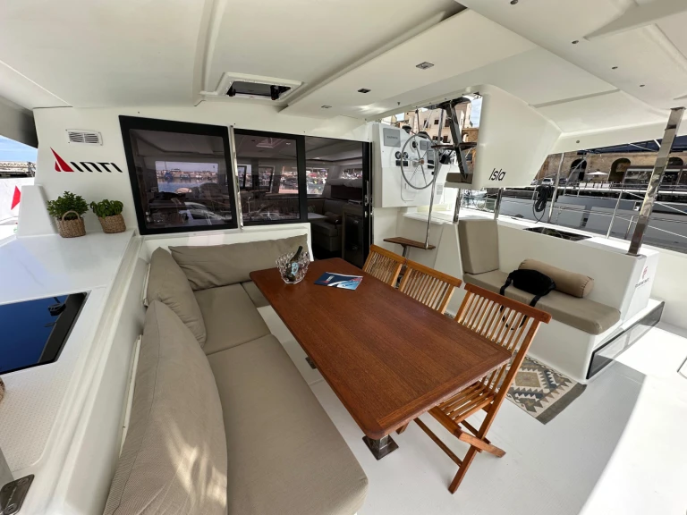 Noleggio a Castellammare del Golfo – Fountaine Pajot Fountaine Pajot Isla 40  (Wm-Ac in dinette-Gen-Sol.Pan) su SamBoat