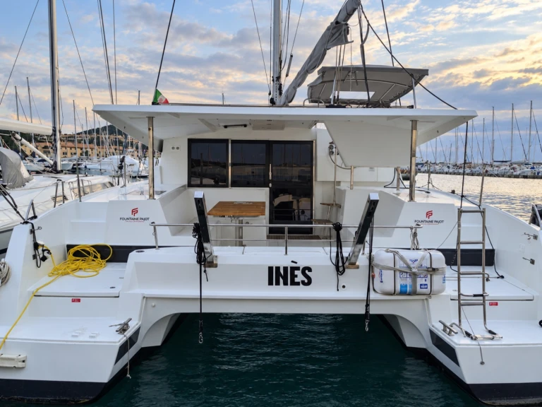 Noleggio barche Fountaine Pajot Lucia 40 a Olbia su Samboat