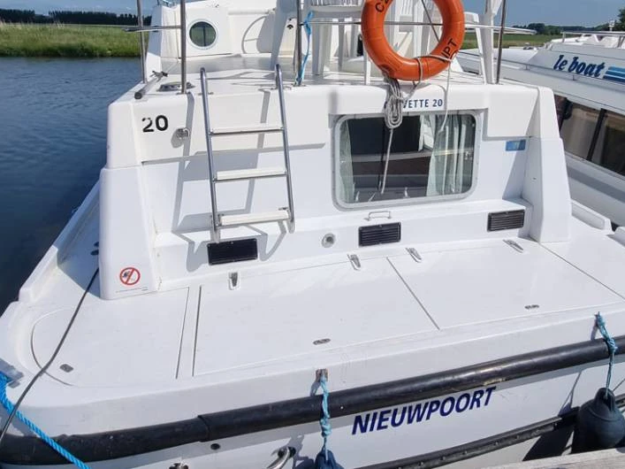 Le Boat Corvette A da affittare a  Saint-Gilles du Gard