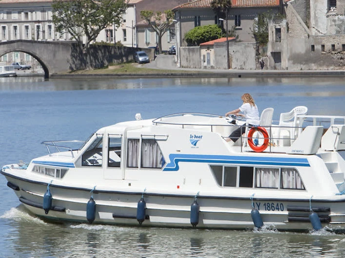 Le Boat Continentale da affittare a  Saint-Gilles du Gard