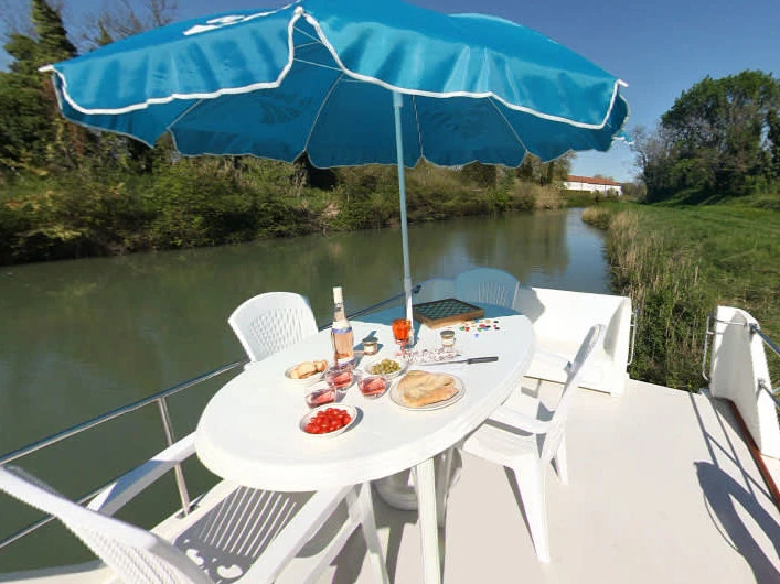 Noleggio a Saint-Gilles du Gard – Le Boat Continentale su SamBoat
