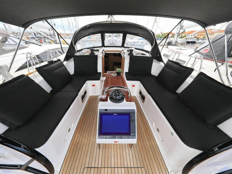Noleggio Barca a vela Bavaria con patente nautica